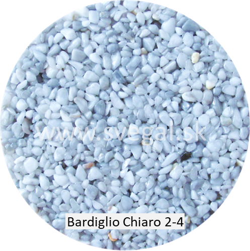 Mramorové kamenivo Bardiglio Chiaro veľkosti 2 až 4 mm, pre použitie v štrkových kobercoch.