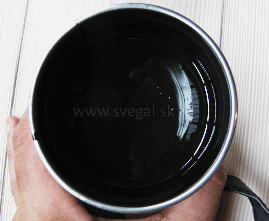 Pigmentovacia pasta Art Resin čierna vhodná na výrobu nepriehľadných odliatkov.