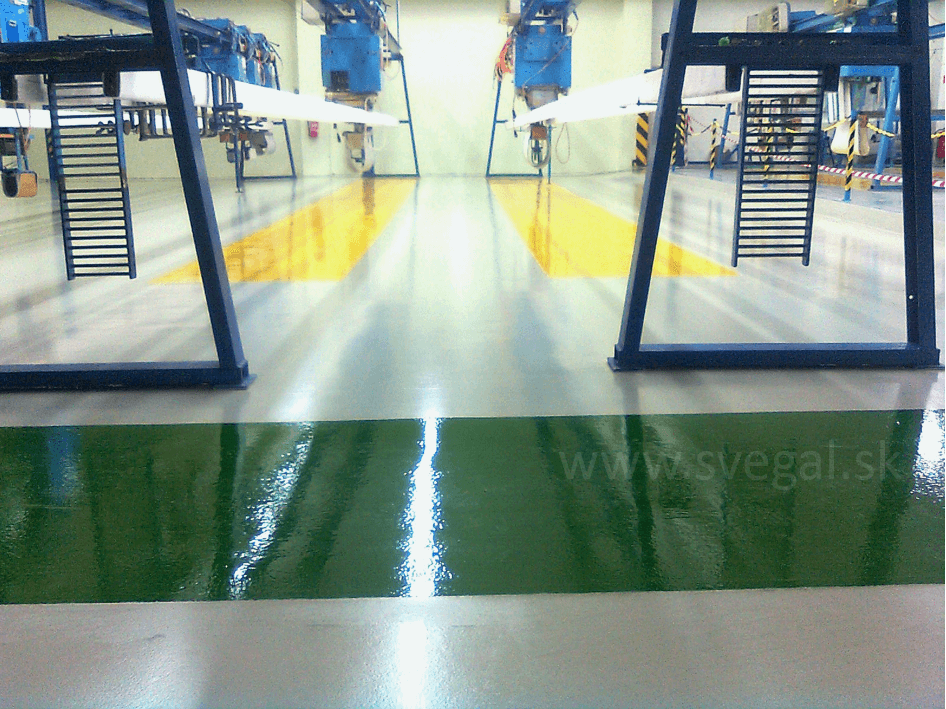 Priemyselná prevádzka, ideálne miesto pre položenie epoxidovej liatej podlahy.